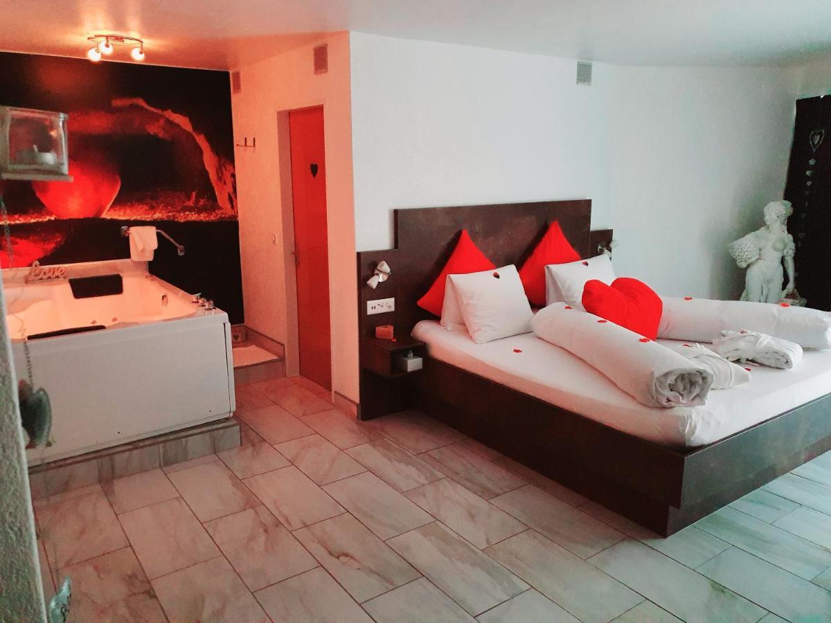 Dala Hotel & Apartments لوكباد المظهر الخارجي الصورة