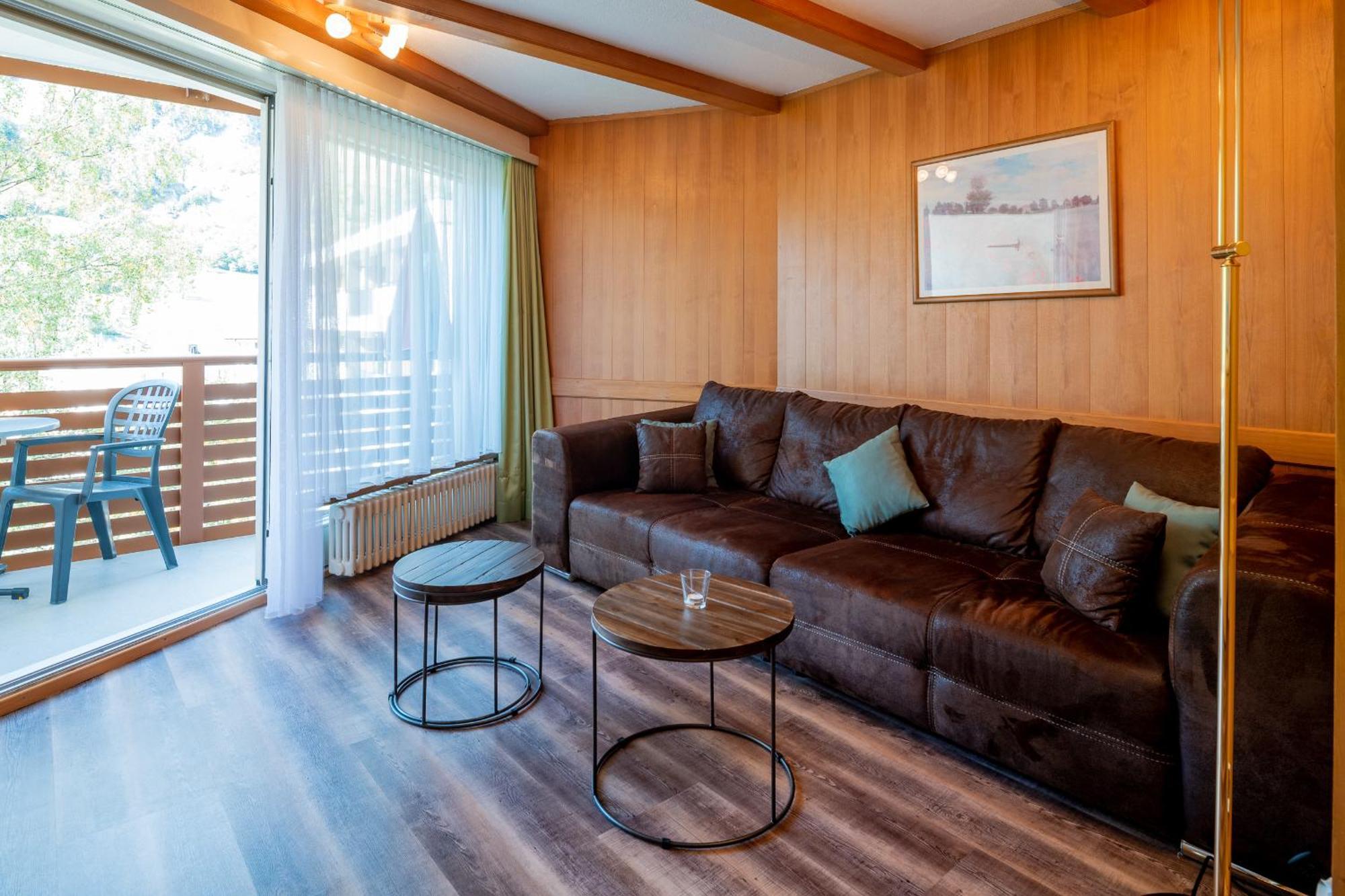 Dala Hotel & Apartments لوكباد المظهر الخارجي الصورة